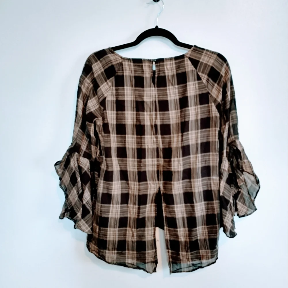 LC Lauren Conrad Brown and black plaid open door back with large ruffles sleeves